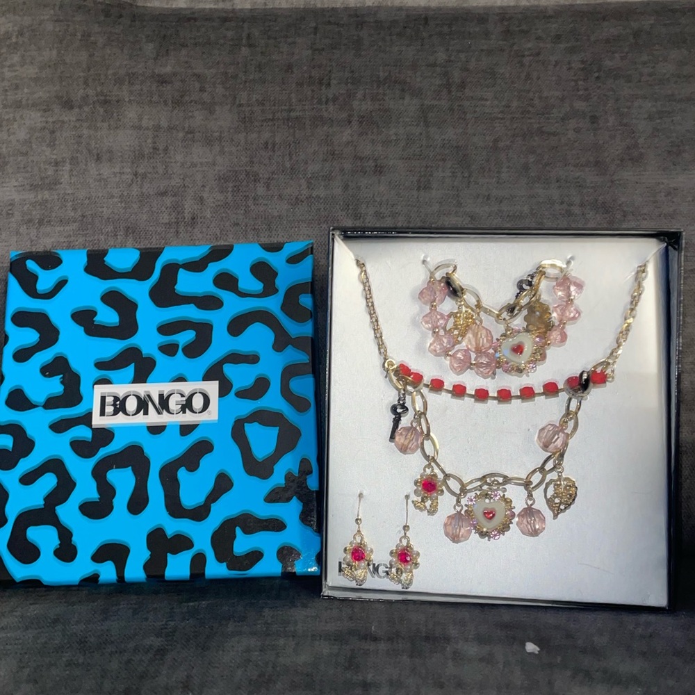Light pink, bright pink, necklace, bracelet, earrings, set